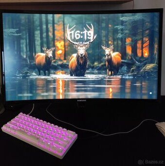 Zahnutý monitor Samsung 27"