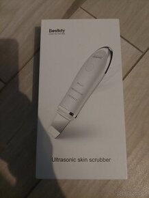 Ultrazvuková špachtle na čištění pleti