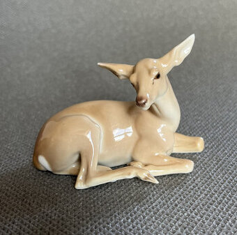 Nymphenburg Starožitná soška Srnka 7 cm, T. Karner