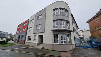 Luxusni byt 3+KK, 53 m2, centrum mesta, po rekonstrukci