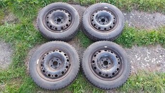 Sada zimních kol Pirelli 185/60 R15 rozteč 5x100 (Škoda, VW)
