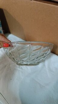 Skleněná mísa