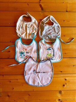 Set látkových bryndáků