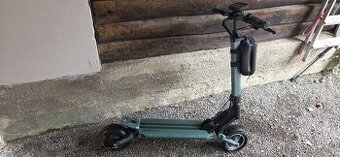 Elektrická koloběžka Vsett 8