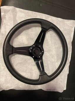 Sportovní volant nový