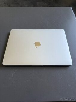 Apple macbook pro M2 13"