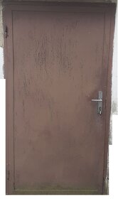 Železné/plechové dveře/vrata