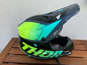 Motokrosová helma THOR - 1