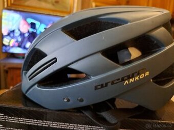 Prodej cyklistická přilba M pánská Arcore