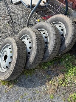 Prodám 16 kola na lada niva