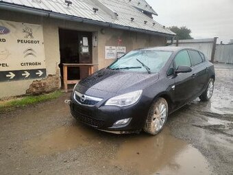 Prodám veškeré náhradní díly Opel Astra J 1.4 turbo 103kw