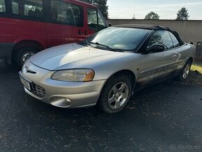 Chrysler Sebring cabrio JR/2002/2.0i 104kW