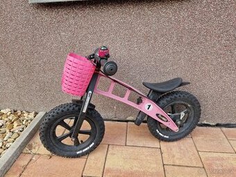 FIRSTBIKE - růžový s košíčkem a adaptérem na snížení
