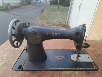 Retro šicí troj Singer - č.1