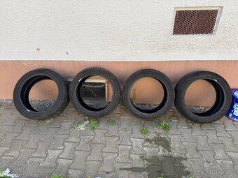 Pneu Goodyear 225/45/17