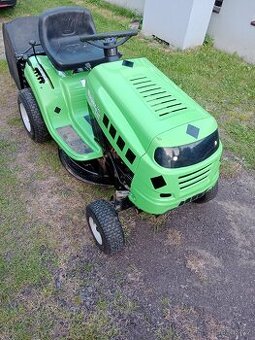 Zahradní traktor