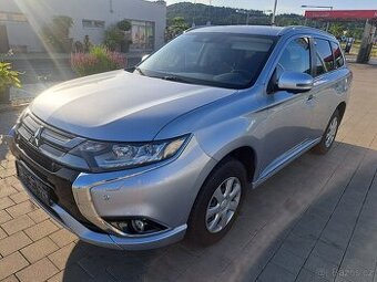Mitsubishi Outlander 2.0 PHEV, jen 37.t.Km
