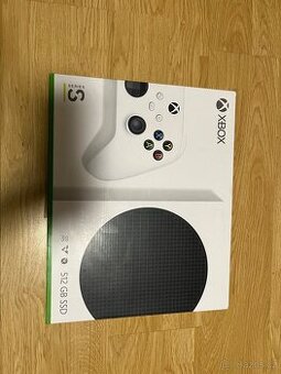 Prodám xbox séries s zánovní