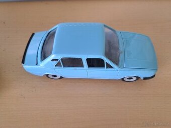 Prodám model Škoda 120 + vozík