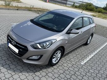 Hyundai i30 1.6 88kW 1. Maj. ČR