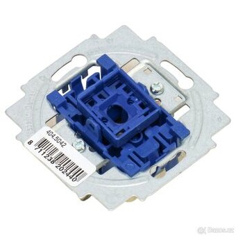 Strojek vypínače (jedno klapka)