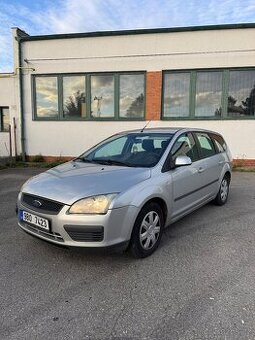 Ford Focus 1.6i 74kW