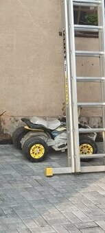 2 čtyřkolka peg perego