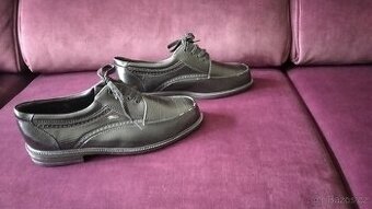 NOVÁ JARNÍ PÁNSKÁ ČERNÁ OBUV ZA POLOVINU CENY.VELIKOST 46.