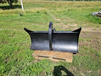 Rampovač do tříbodového předního závěsu