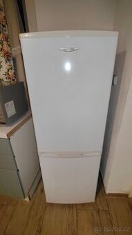 Lednice   A++ BAUMATIC pěkná úsporná lednice s mrazákem