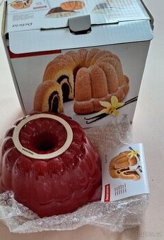 Nová keramická forma na bábovku tescoma