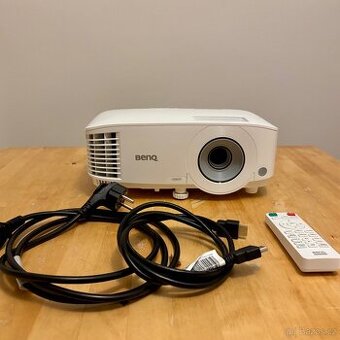 Projektor na filmy Benq MH550