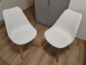 Bílé jídelní židle