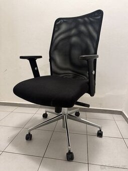 Kancelářské křeslo