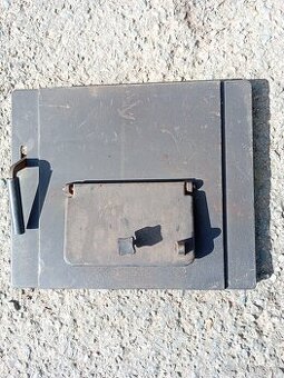 popelníková dvírka  Viadrus Hercules U 26, a novější