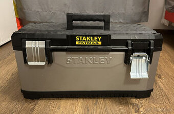 Box na nářadí Stanley