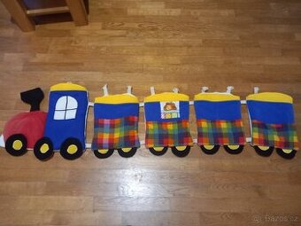 Kapsář vláček-velký-vyrobeno v ČR