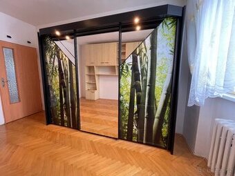 ŠATNÍ SKŘÍŇ - VELKÁ SLEVA