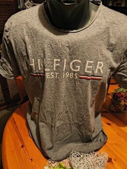 Šedé, volnočasové triko TH Vel. XL