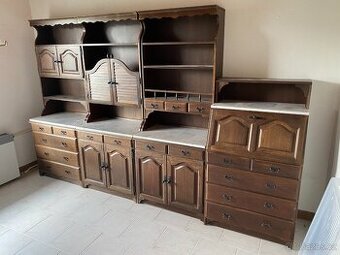 Rustikální kuchyňská stěna