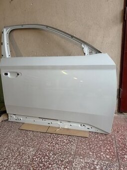 Škoda Superb pravé přední dveře