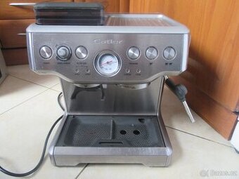 Nabízím kávovar Catler. Proplachuje. Pára jde.  Chybí páka,