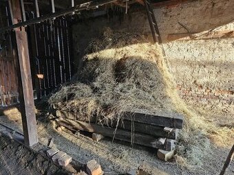 Nabízím seno za odvoz + přidám 500 kč na benzín