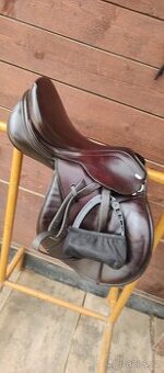 Skokové sedlo Young Jumper