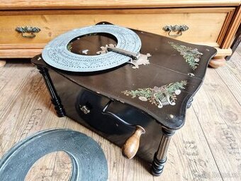 Starožitný hrací stroj, Flašinet Phoenix, typ B, rok 1900