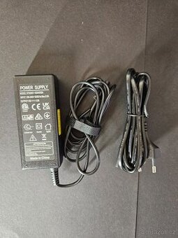 Napájecí adaptér pro Microsoft Surface Pro