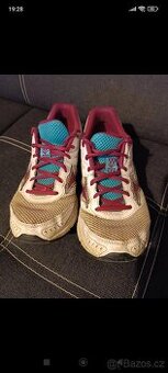 běžecké boty MIZUNO