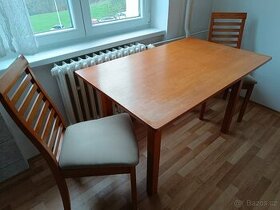 kuchyňský stůl + 4 židle
