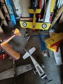 Sbírka modelů letadel a lodí - 1