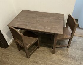 Dětský stůl + 2 židličky SUNDVIK (Ikea) 76x50 cm hnědá